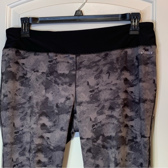 ASICS. Gray/Black workout pants. Sportswear. Athletic. Size XL. - Picture 3 of 11